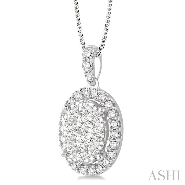 Oval Shape Halo Lovebright Essential Diamond Pendant