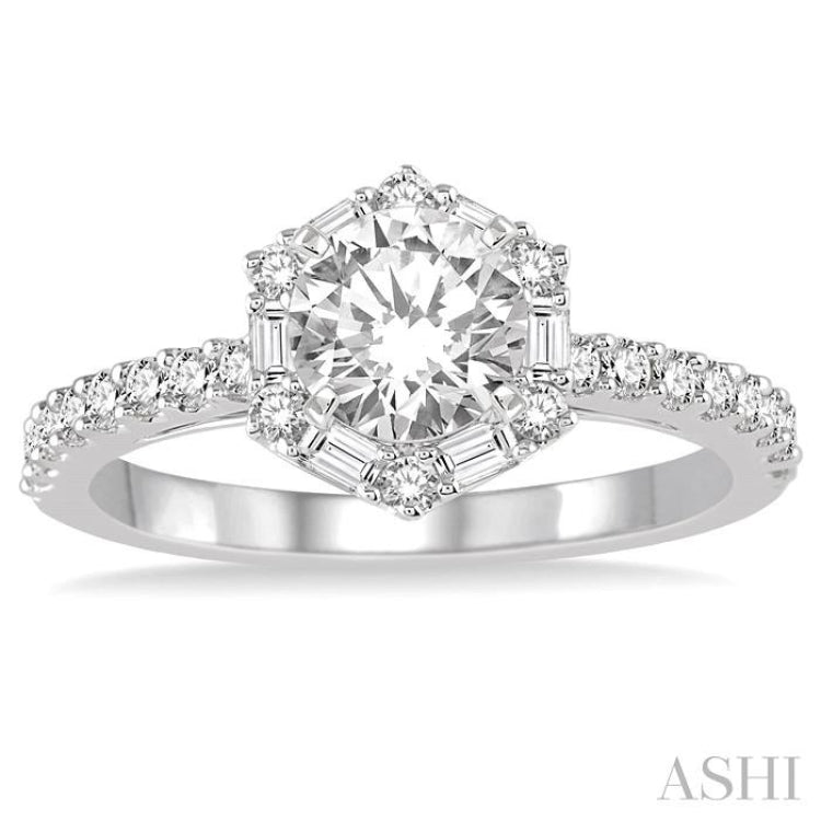 Round Shape Halo Diamond Engagement Ring