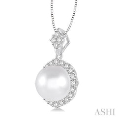 Pearl & Halo Diamond Pendant