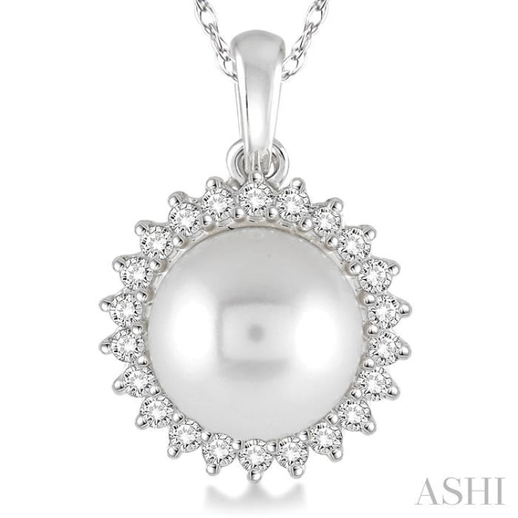 Pearl & Halo Diamond Pendant