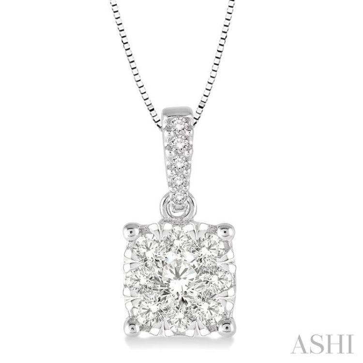 Princess Shape Lovebright Essential Diamond Pendant