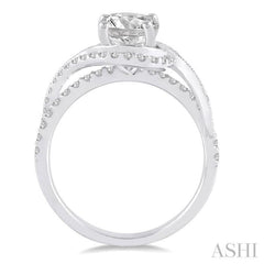 Round Shape Semi-Mount Diamond Engagement Ring