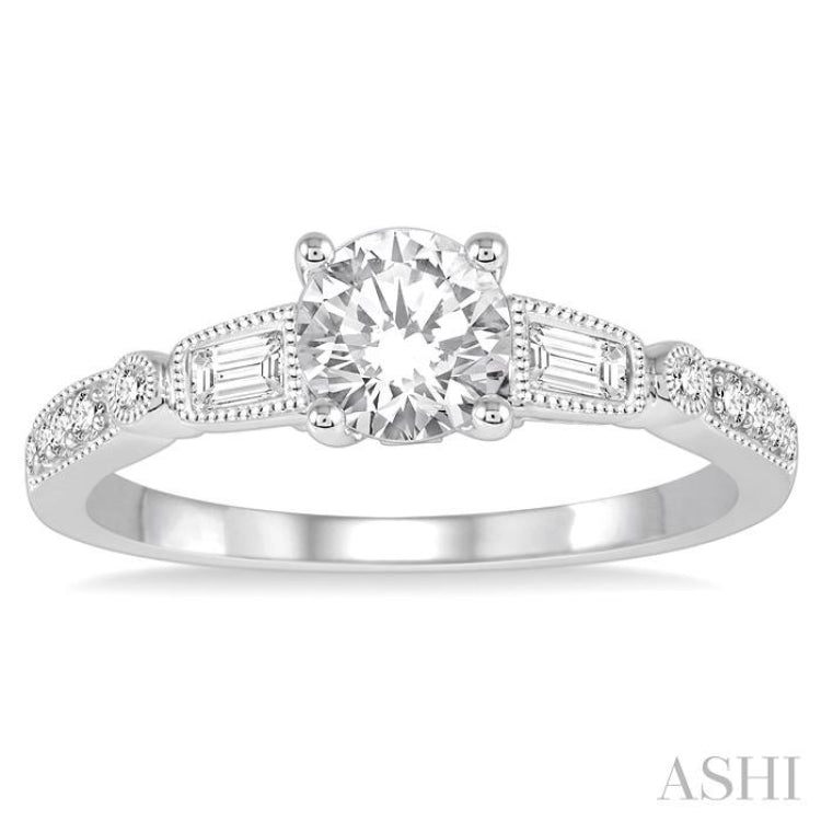 Round Shape Diamond Engagement Ring