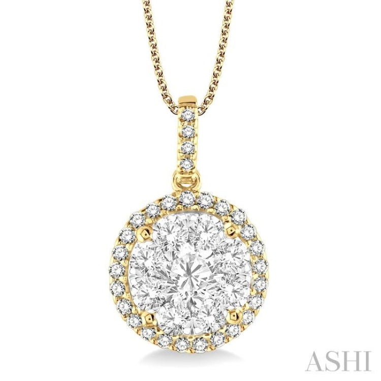 Round Shape Halo Lovebright Essential Diamond Pendant