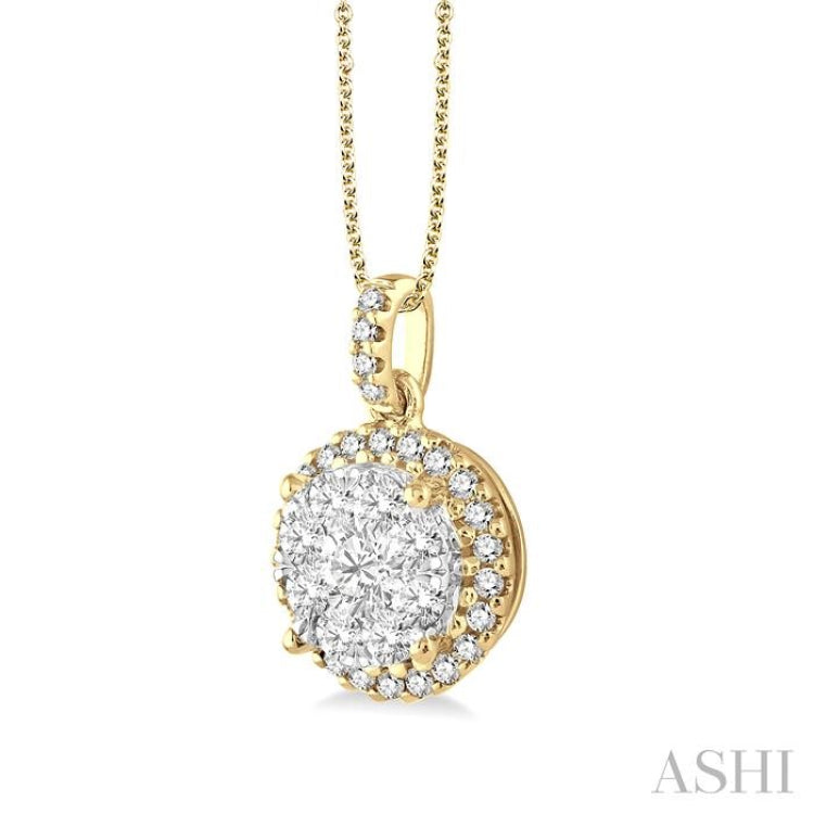 Round Shape Halo Lovebright Essential Diamond Pendant