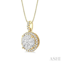 Round Shape Halo Lovebright Essential Diamond Pendant