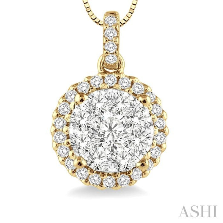 Round Shape Halo Lovebright Essential Diamond Pendant