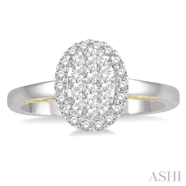 Oval Shape Halo Lovebright Essential Diamond Ring