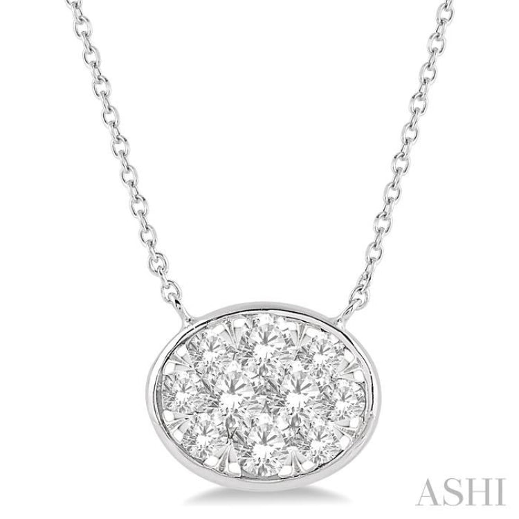 Oval Shape East-West Lovebright Essential Diamond Necklace