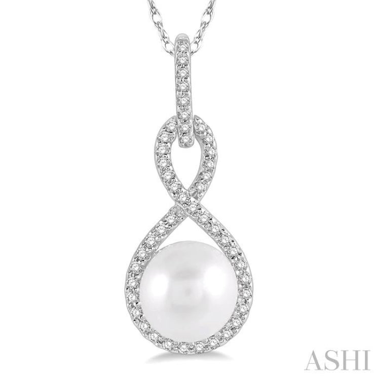 Pearl & Diamond Fashion Pendant