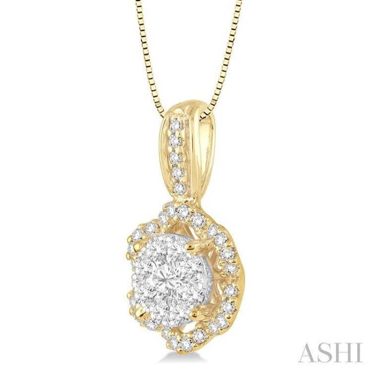 Round Shape Lovebright Diamond Flower Pendant