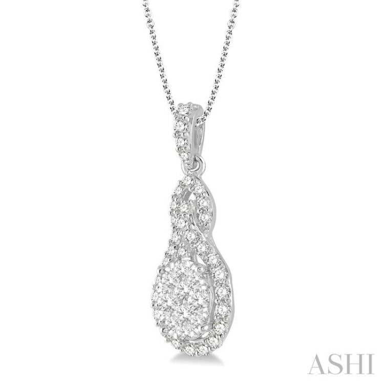 Oval Shape Halo Lovebright Diamond Pendant