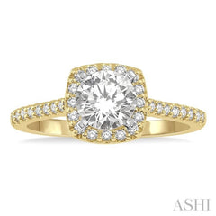 Round Shape Halo Diamond Engagement Ring