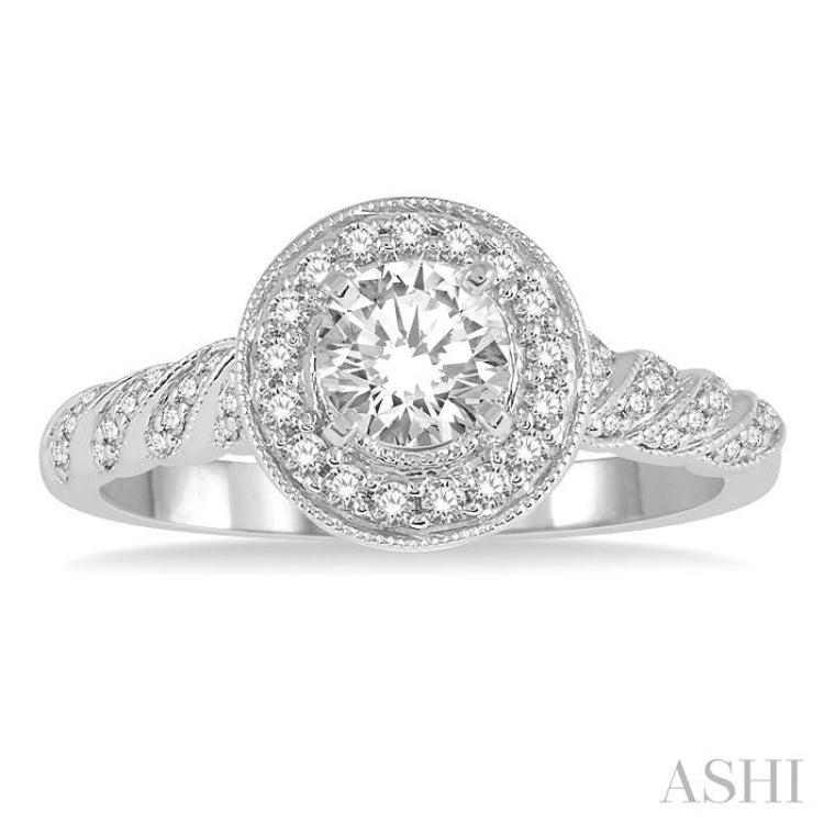 Round Shape Halo Diamond Engagement Ring