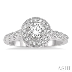 Round Shape Halo Diamond Engagement Ring