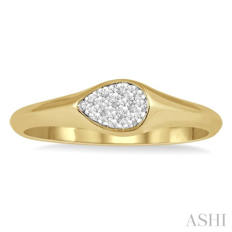 Pear Shape Lovebright Essential Diamond Signet Ring