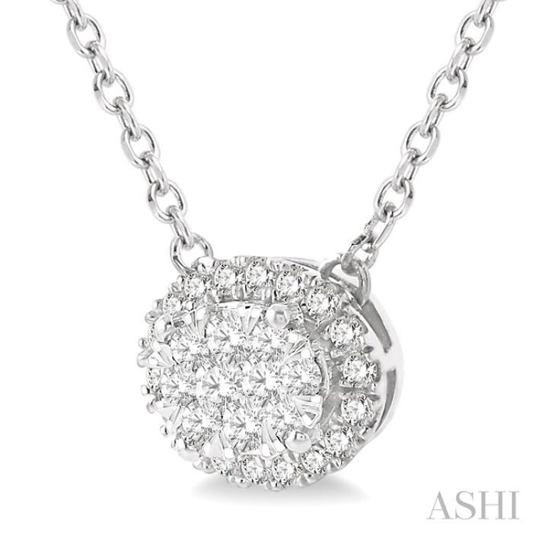 Oval Shape East-West Halo Lovebright Essential Diamond Necklace