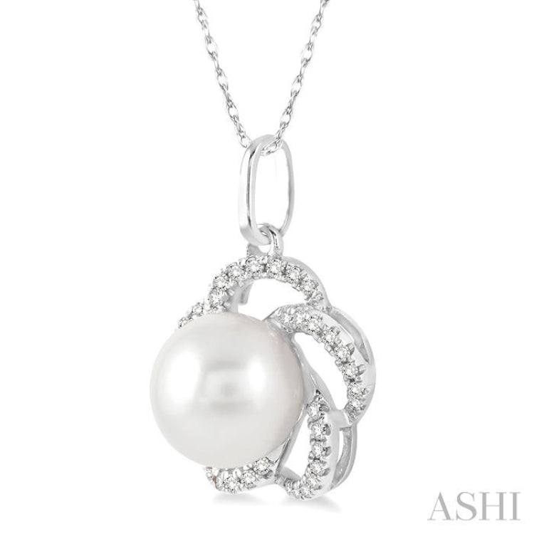 Flower Pearl & Diamond Pendant