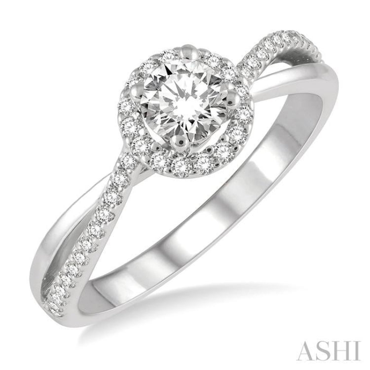 Round Shape Halo Diamond Engagement Ring