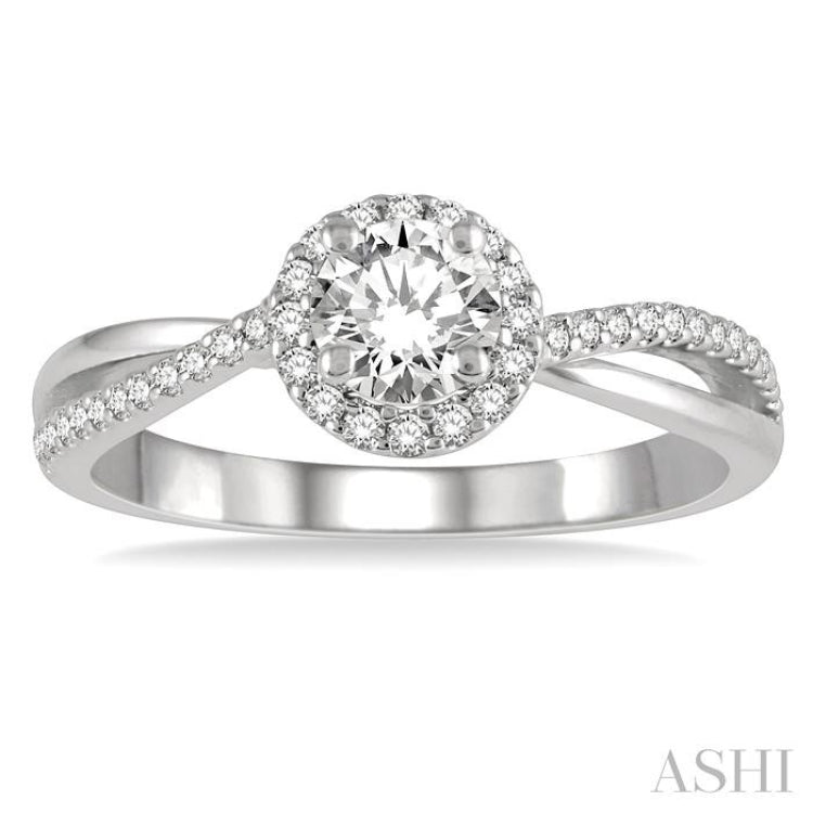 Round Shape Halo Diamond Engagement Ring