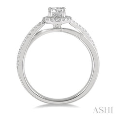 Round Shape Halo Diamond Engagement Ring