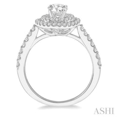 Round Shape Halo Diamond Engagement Ring