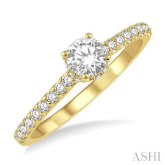 Round Shape Diamond Engagement Ring