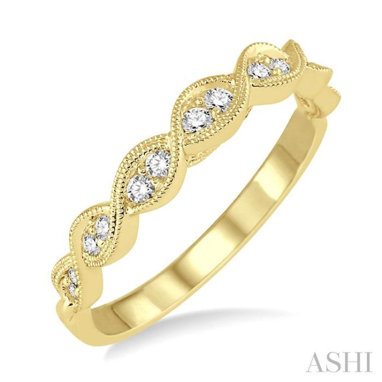 1/5 Ctw Round Cut Diamond Wedding Band in 14K Yellow Gold