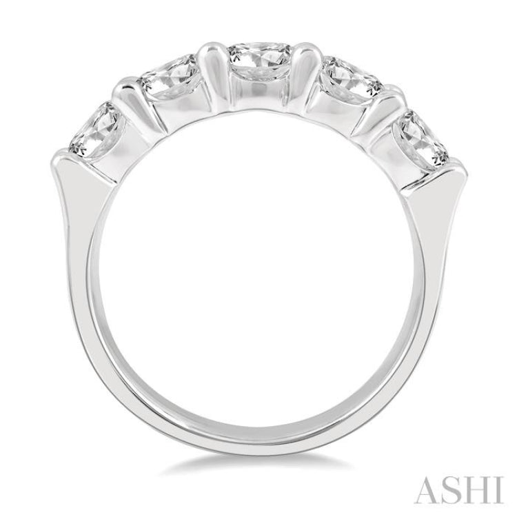 Round Shape 5 Stone Diamond Wedding Band