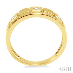 1/8 Ctw Round Cut Diamond Men's Ring in 14K Yellow Gold