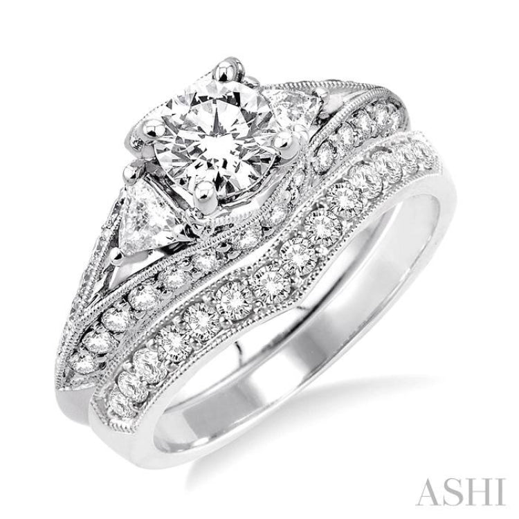 Round Shape Diamond Wedding Set