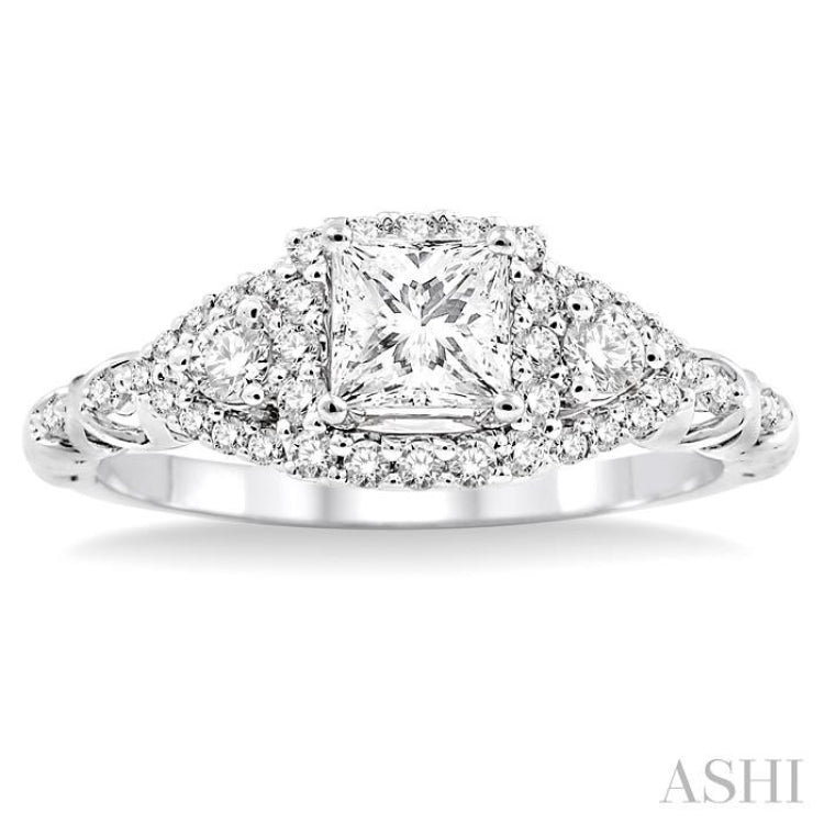 Princess Shape Halo Diamond Engagement Ring