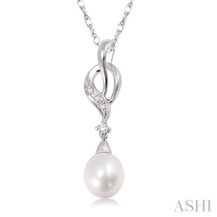 Pearl & Diamond Fashion Pendant