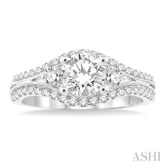 Round Shape Diamond Engagement Ring