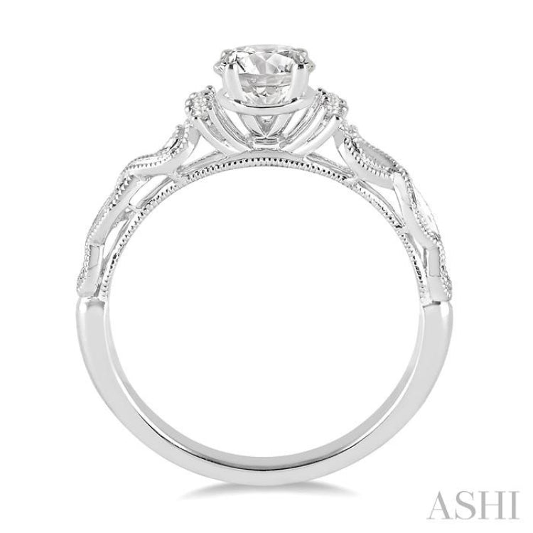 Round Shape Diamond Engagement Ring