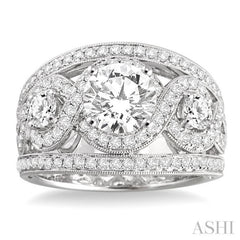 Round Shape Semi-Mount Diamond Engagement Ring