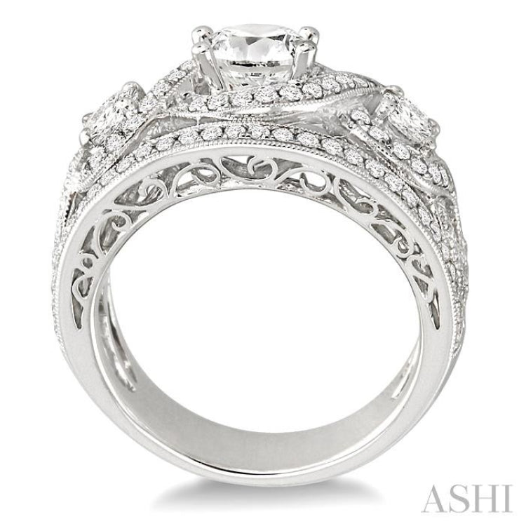 Round Shape Semi-Mount Diamond Engagement Ring