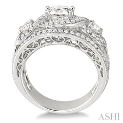 Round Shape Semi-Mount Diamond Engagement Ring