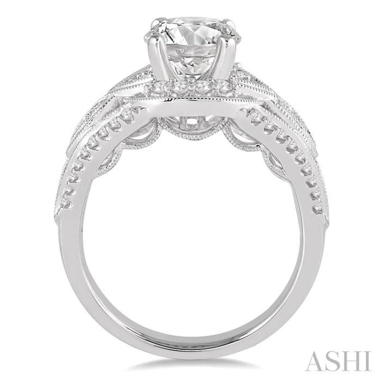 Round Shape Semi-Mount Diamond Engagement Ring