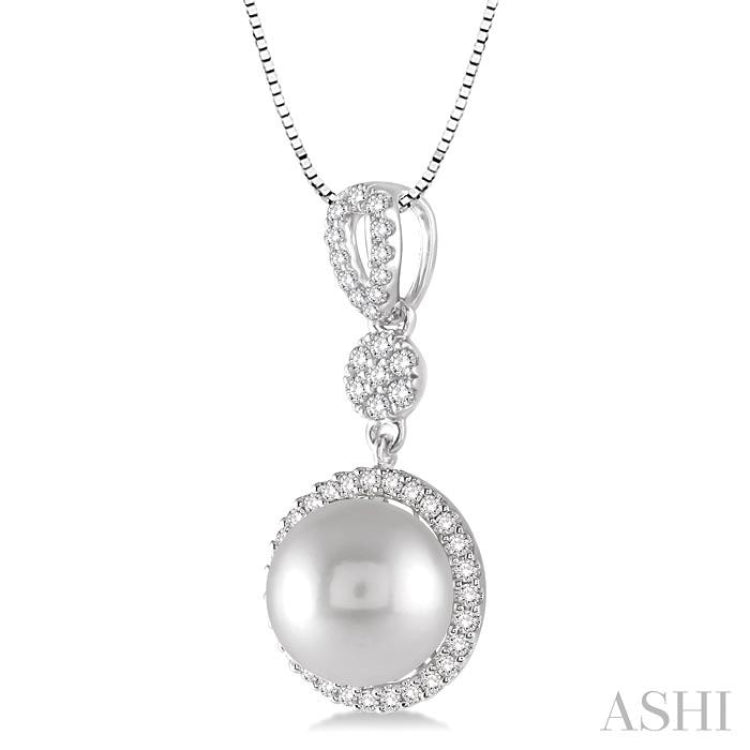 Pearl & Halo Diamond Fashion Pendant