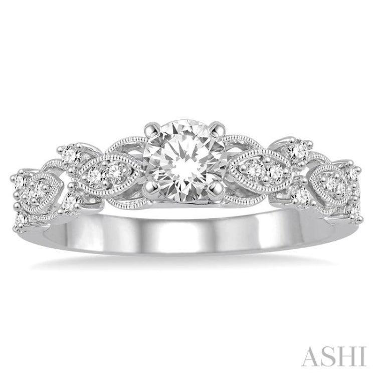 Round Shape Semi-Mount Diamond Engagement Ring