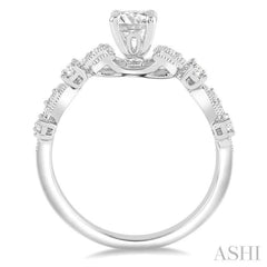 Round Shape Semi-Mount Diamond Engagement Ring