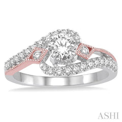 Round Shape Diamond Engagement Ring