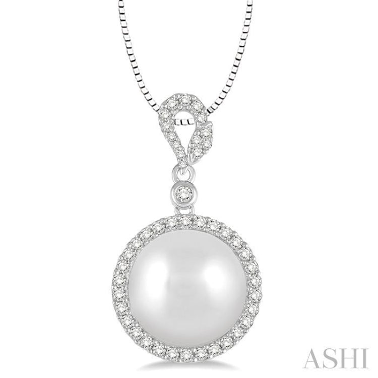 Pearl & Halo Diamond Pendant