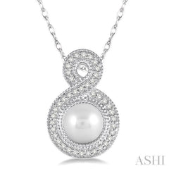 Pearl & Halo Diamond Fashion Pendant