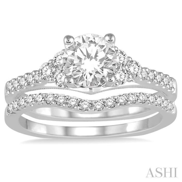 Round Shape Diamond Wedding Set