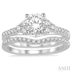 Round Shape Diamond Wedding Set