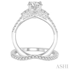 Round Shape Diamond Wedding Set