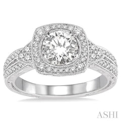 Round Shape Halo Diamond Engagement Ring