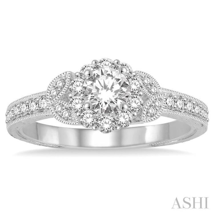 Round Shape Halo Diamond Engagement Ring